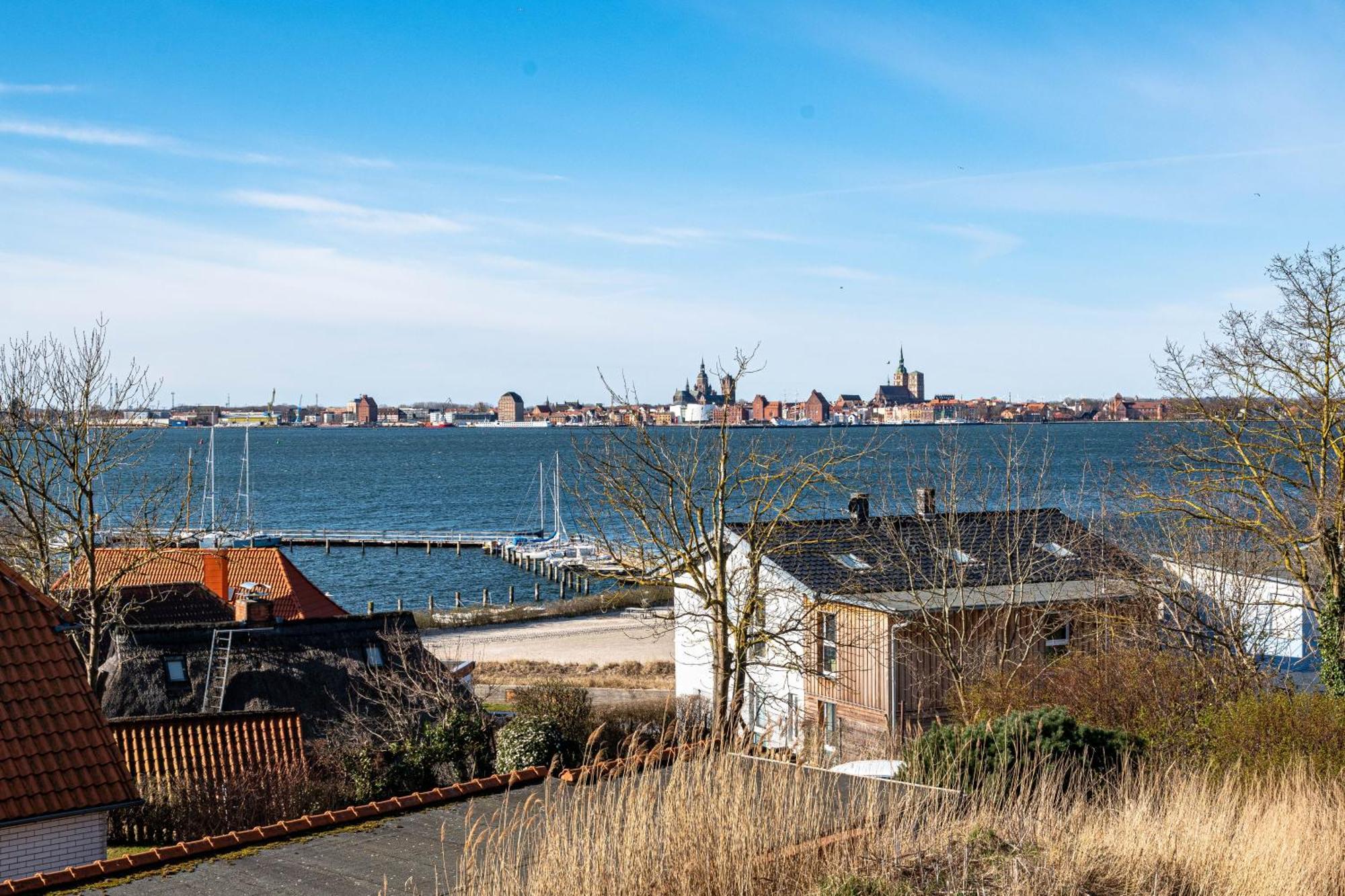 Ferienwohnung Sundueberblick - 150 Meter Zum Strand Altefahr Exterior photo
